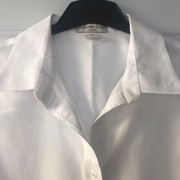 White Button-Up NO IRON Blouse - Picture 4 of 9